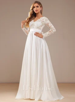 JJsHouse Robe Marquise/princesse Col V Balayage/pinceau Train Dentelle Satiné Robe De Mariée Avec Arc