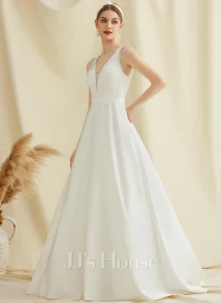 JJsHouse Robe Marquise/princesse Col V Balayage/pinceau Train Dentelle Satiné Robe De Mariée 6 JJsHouse Robe Marquise/princesse Col V Balayage/pinceau Train Dentelle Satiné Robe De Mariée -Voiles mariée soldes 2e11c8ec7eb4590eb6dac47725a5eaf7