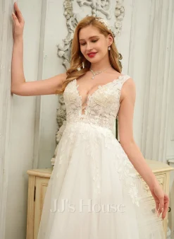 JJsHouse Robe Marquise/princesse Col V Balayage/pinceau Train Dentelle Tulle Robe De Mariée Avec Paillettes 13 JJsHouse Robe Marquise/princesse Col V Balayage/pinceau Train Dentelle Tulle Robe De Mariée Avec Paillettes -Voiles mariée soldes 594b9744c46b9e78636e9ec5a82e5622