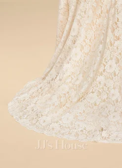 JJsHouse Forme Sirène/trompette Col V Traîne Moyenne Dentelle Robe De Mariée 21 JJsHouse Forme Sirène/trompette Col V Traîne Moyenne Dentelle Robe De Mariée -Voiles mariée soldes ae0e537dd5b4d30a8852ccda205276bc