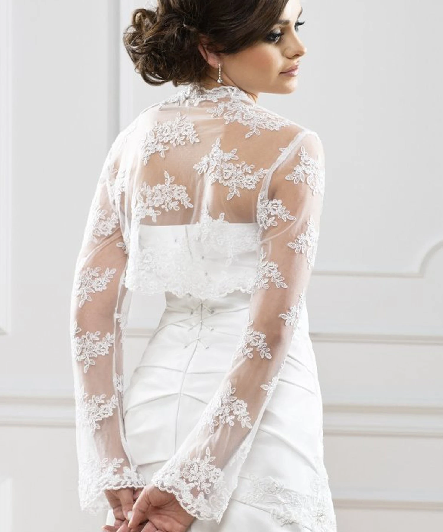 Boléro Mariage Dentelle Manches Longues évasées Teresa 2 Boléro Mariage Dentelle Manches Longues évasées Teresa – Image 2