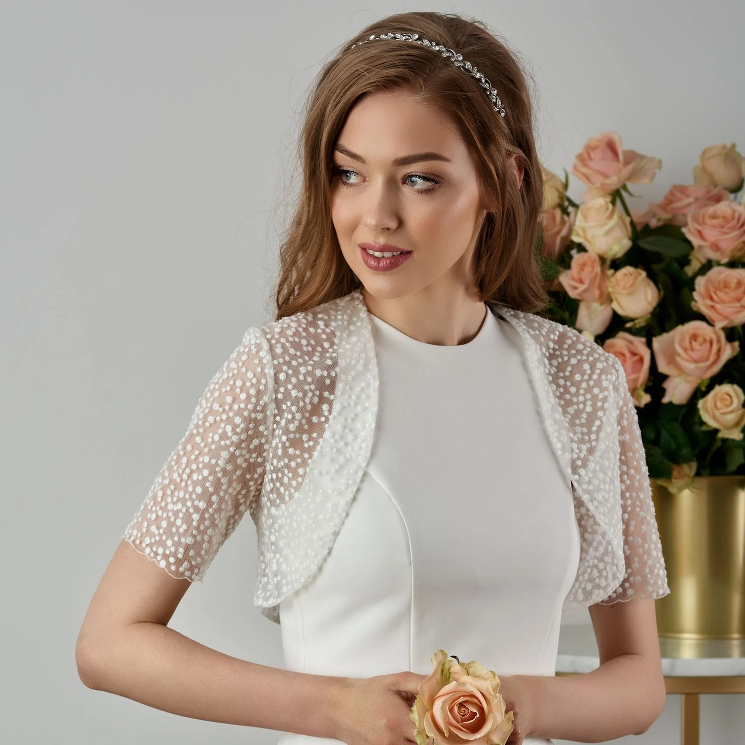 Boléro Mariée Ivoire à Pois Manches Courtes Magali 1 Boléro Mariée Ivoire à Pois Manches Courtes Magali