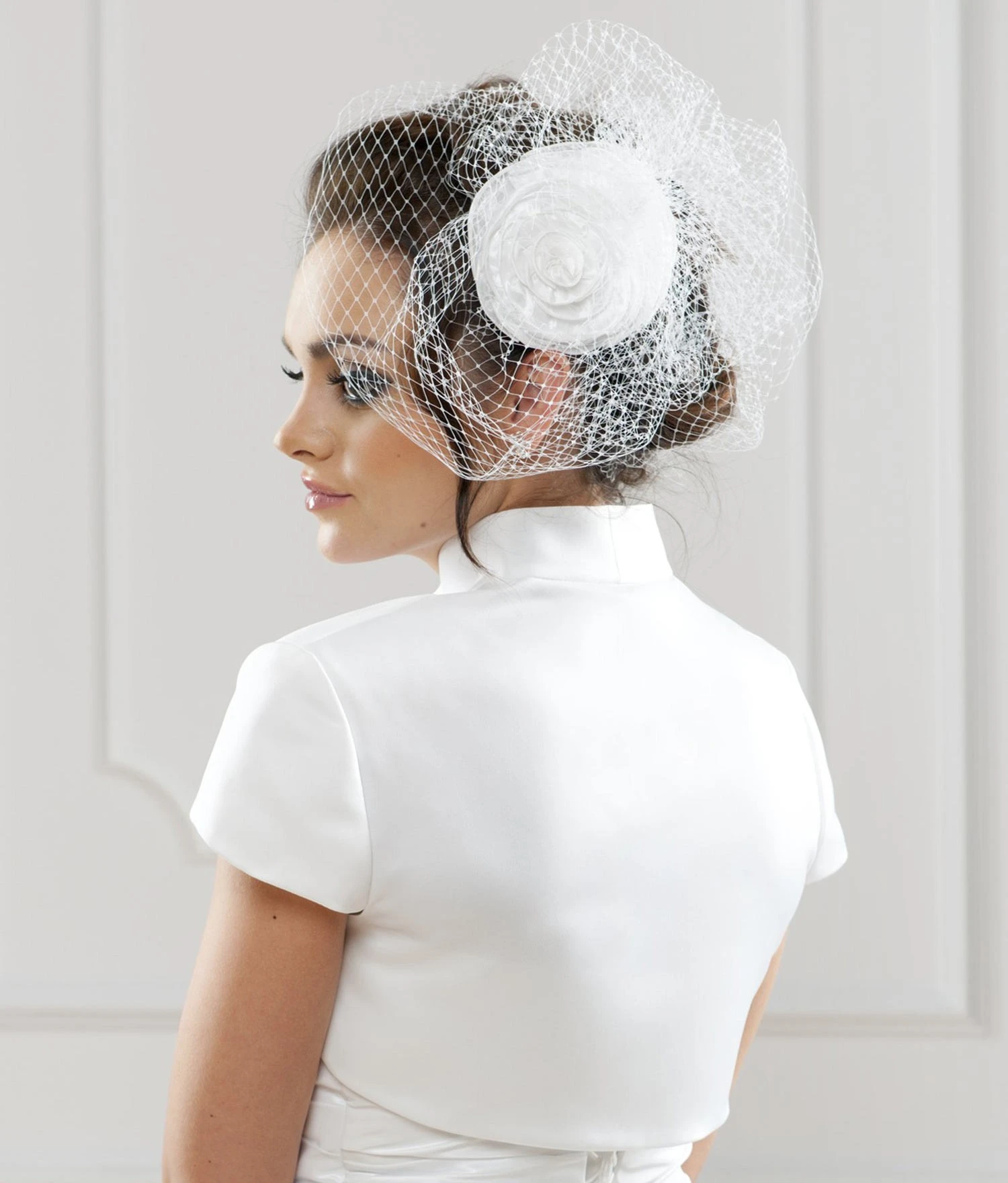 Boléro De Mariage Satin Manches Courtes Clementina 2 Boléro De Mariage Satin Manches Courtes Clementina – Image 2