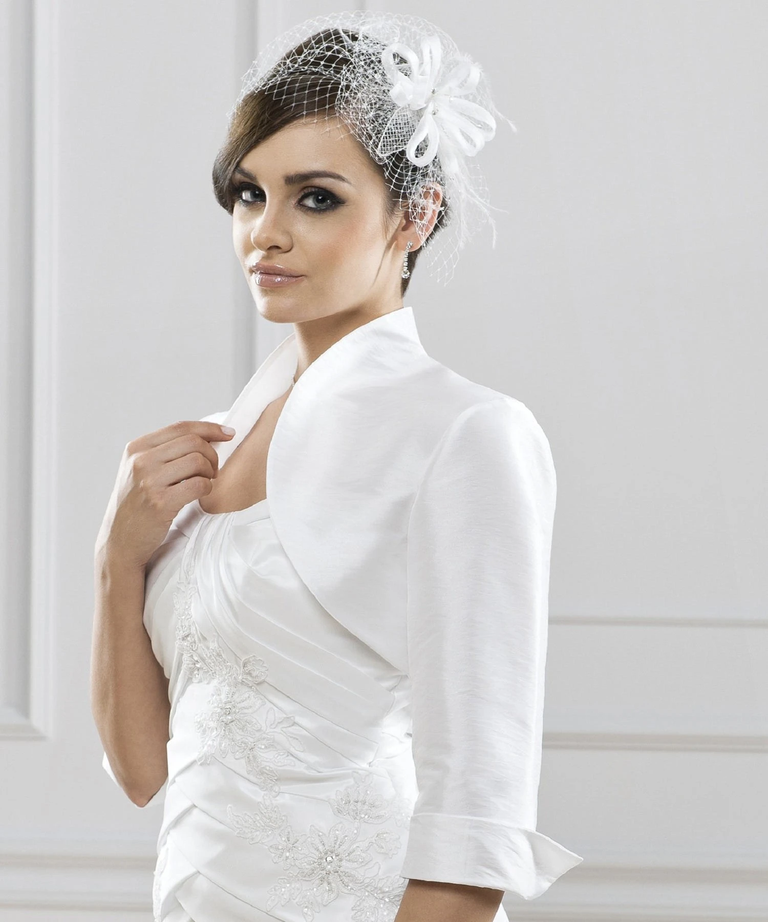 Boléro De Mariée Taffetas Blanc Manches 3/4 Gloria 1 Boléro De Mariée Taffetas Blanc Manches 3/4 Gloria