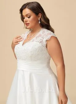 JJsHouse Robe Marquise/princesse Col V Traîne Moyenne Dentelle Satiné Robe De Mariée Avec Plissé 21 JJsHouse Robe Marquise/princesse Col V Traîne Moyenne Dentelle Satiné Robe De Mariée Avec Plissé -Voiles mariée soldes c48b460b0d9612062dc654d95a474a73