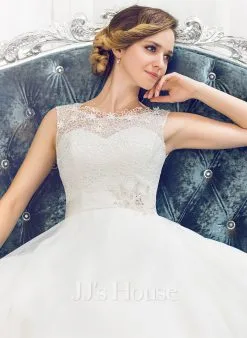 JJsHouse Robe Marquise/princesse Balayage/pinceau Train Dentelle Organza Satiné Robe De Mariée Avec Brodé Paillettes 19 JJsHouse Robe Marquise/princesse Balayage/pinceau Train Dentelle Organza Satiné Robe De Mariée Avec Brodé Paillettes -Voiles mariée soldes c4e904daa050e36bf3316a07fca65aa4