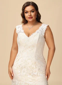 JJsHouse Forme Sirène/trompette Col V Traîne Moyenne Dentelle Robe De Mariée 19 JJsHouse Forme Sirène/trompette Col V Traîne Moyenne Dentelle Robe De Mariée -Voiles mariée soldes ec64d3aa4c5bfd71aca7e92aa9ba549b