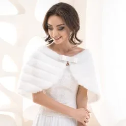 Etole Mariée Fausse Fourrure Avec Noeud Madisson