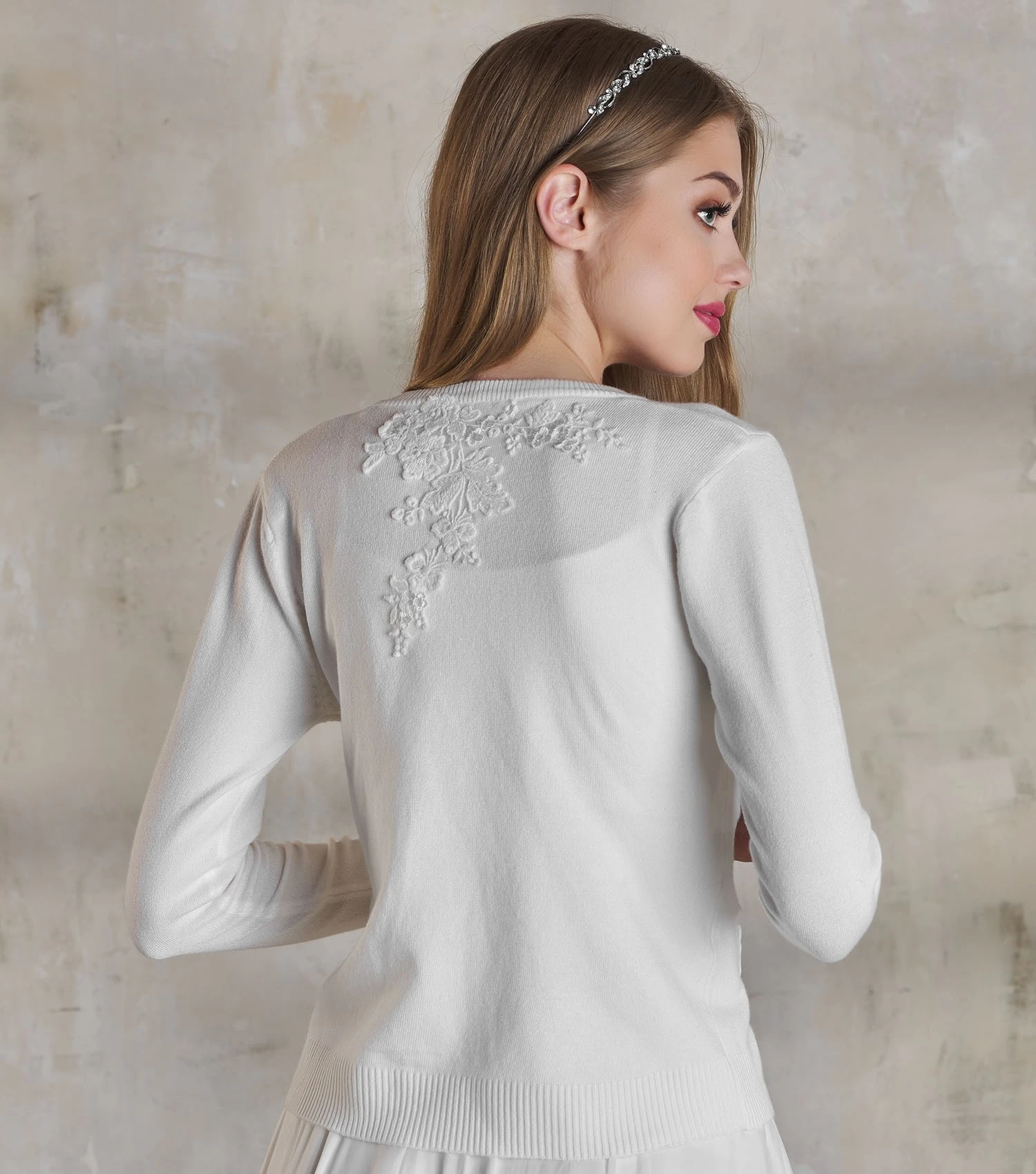 Gilet De Mariage Ivoire En Coton Avec Dentelle Babette 2 Gilet De Mariage Ivoire En Coton Avec Dentelle Babette – Image 2