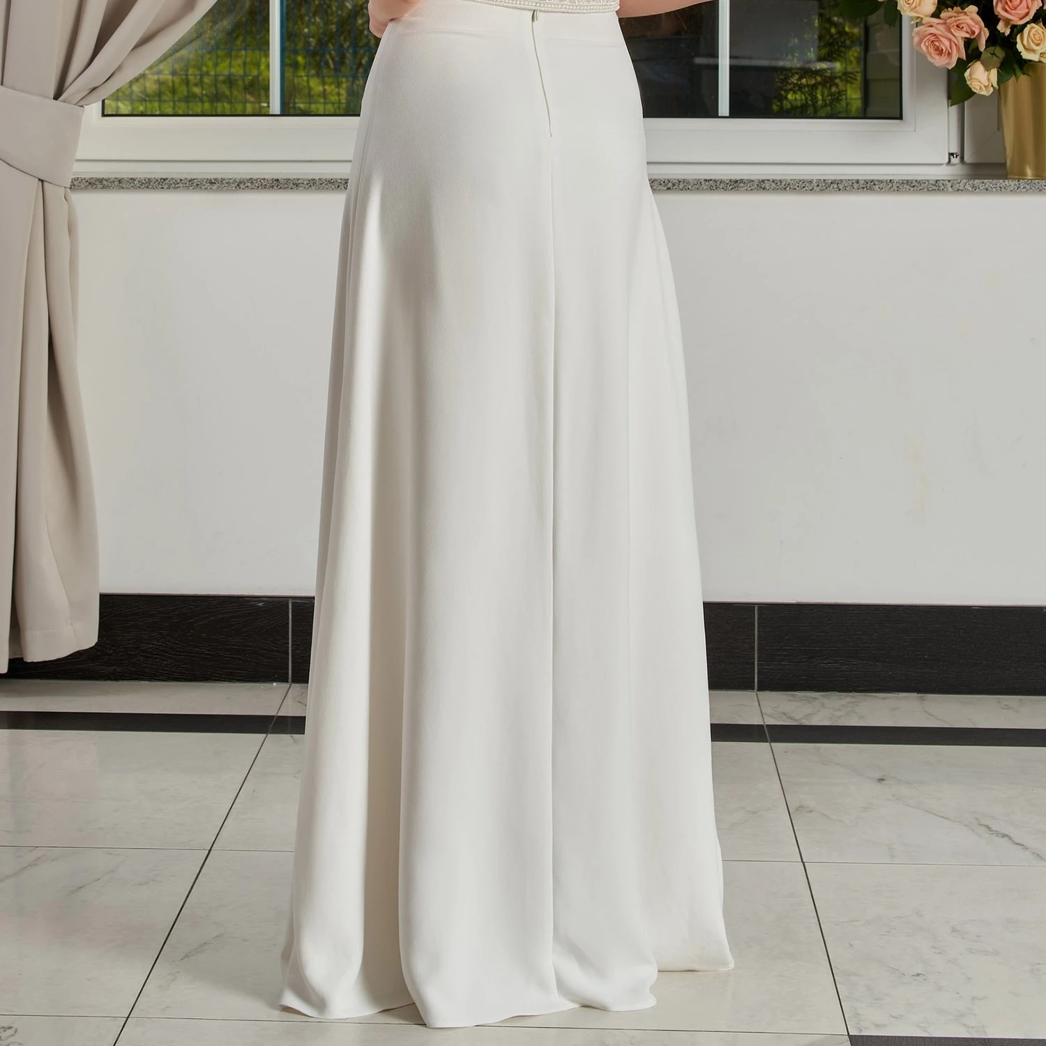 Jupe De Mariée Longue En Crêpe Ivoire Dorothée 2 Jupe De Mariée Longue En Crêpe Ivoire Dorothée – Image 2