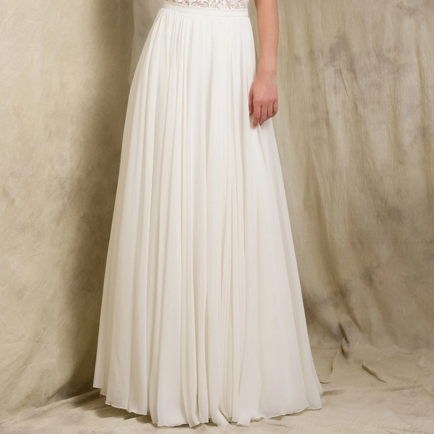 Jupe Mariée Longue En Mousseline Capucine 2 Jupe Mariée Longue En Mousseline Capucine – Image 2