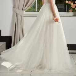 Jupe De Mariage Courte En Dentelle Et Tulle Long Brigitte 5 Jupe De Mariage Courte En Dentelle Et Tulle Long Brigitte -Voiles mariée soldes jupe mariee courte dentelle tulle long brigitte