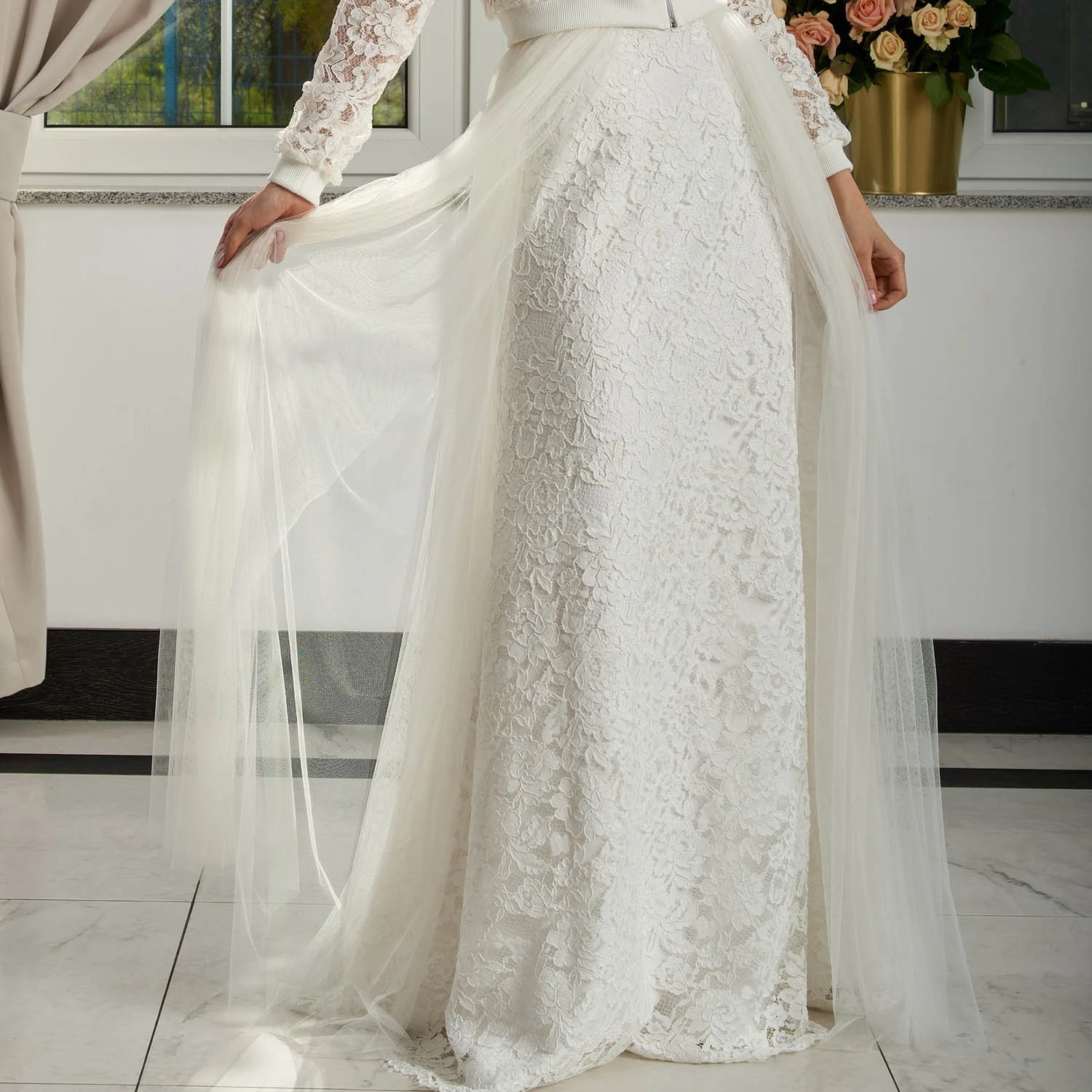 Jupe De Mariage Ivoire Longue En Dentelle Et Tulle Jasmine 2 Jupe De Mariage Ivoire Longue En Dentelle Et Tulle Jasmine – Image 2