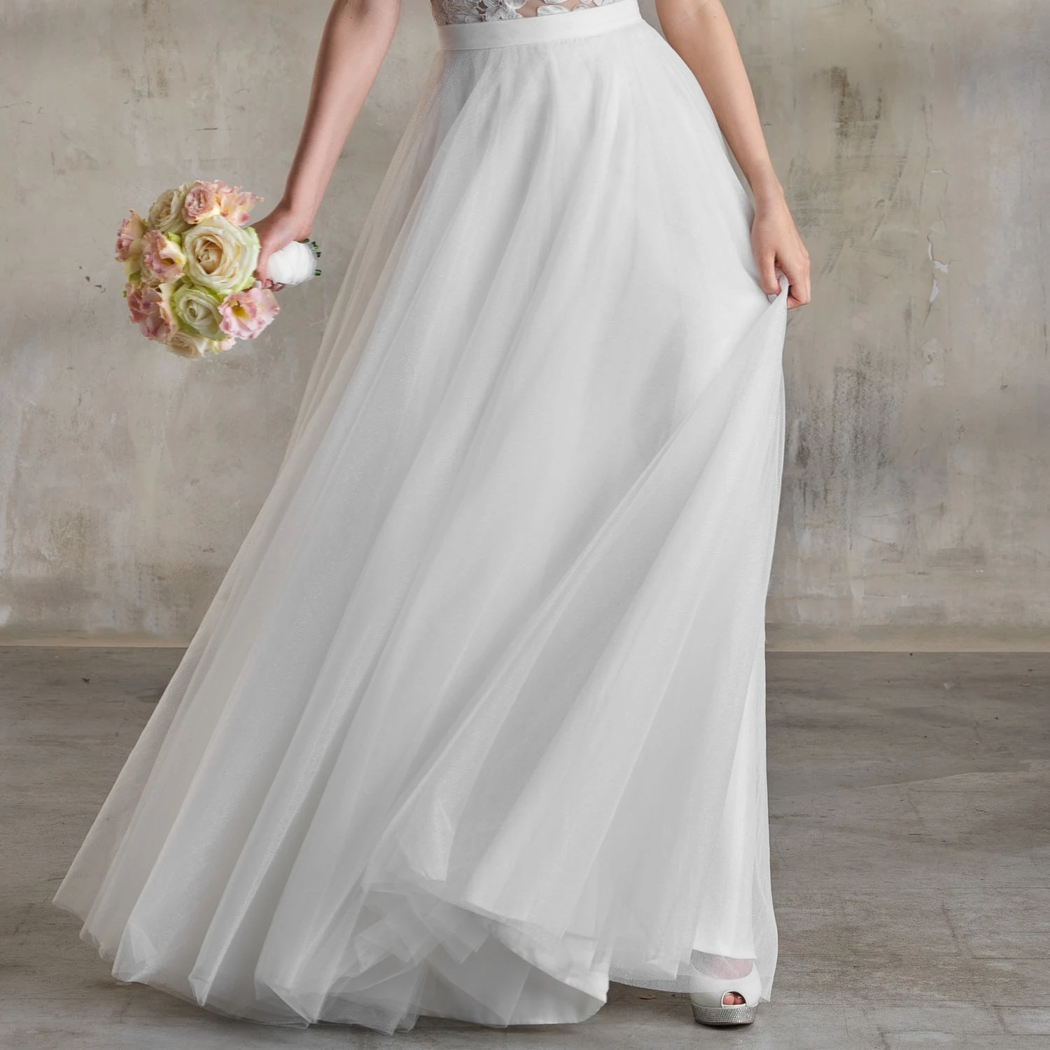 Jupe Mariée En Tulle Opalescent Anna (longue, Mi Longue Ou Courte) 2 Jupe Mariée En Tulle Opalescent Anna (longue, Mi Longue Ou Courte) – Image 2