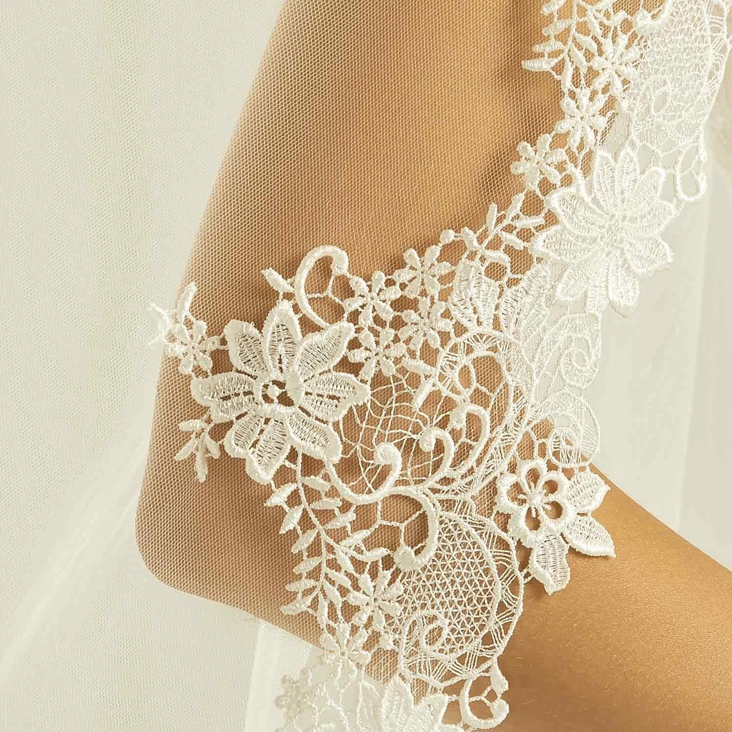 S283 - Bianco Evento Voile En Dentelle Guipure 2 S283 - Bianco Evento Voile En Dentelle Guipure – Image 2