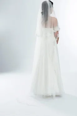 Voile De Mariage Long En Dentelle Ivoire Paola